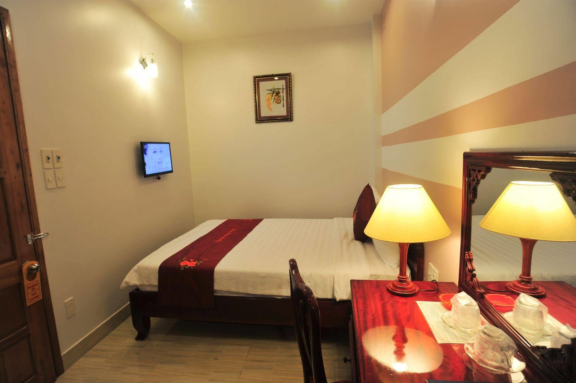 Hong Thien Ruby Hotel Huế Kültér fotó