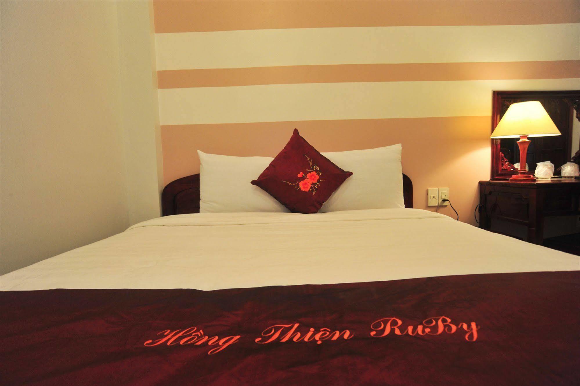 Hong Thien Ruby Hotel Huế Kültér fotó